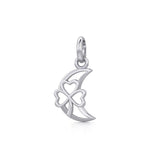 The Shamrock in Crescent Moon Silver Pendant TPD5268
