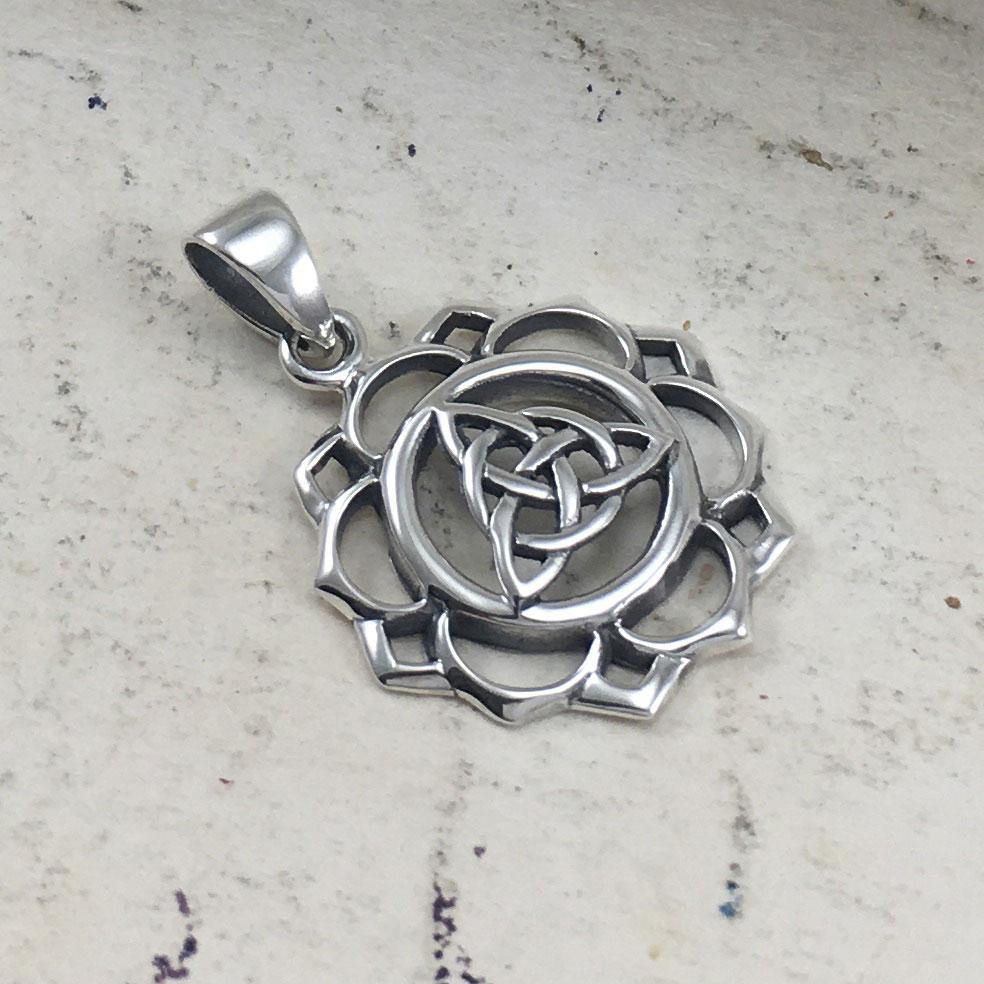 Triquetra Chakra Silver Pendant TPD5669 - Jewelry