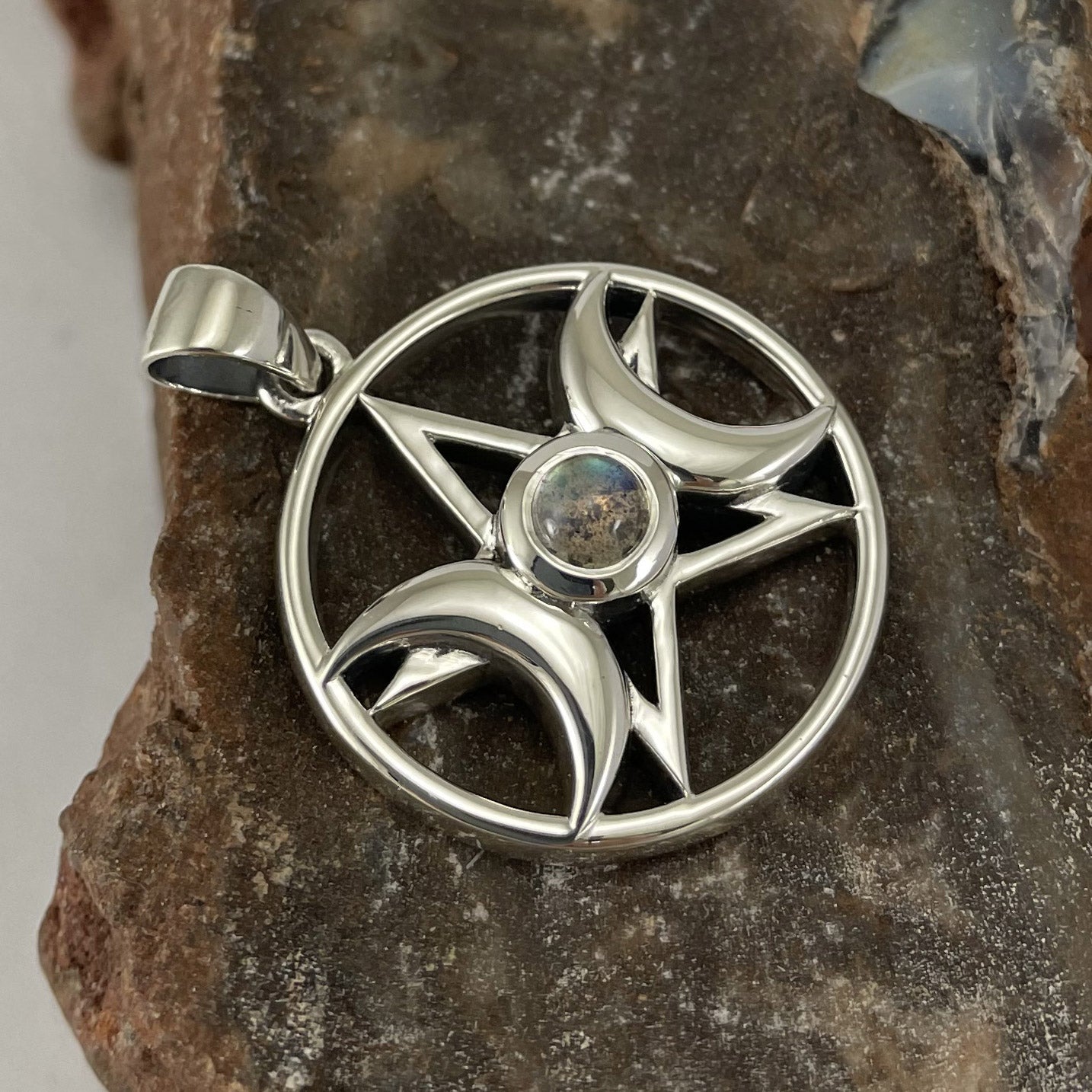 Triple Goddess Silver Pendant with Gemstone TPD5969